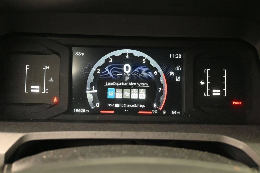Used 2025 Toyota Tacoma SR5 AWD/4WD image 26
