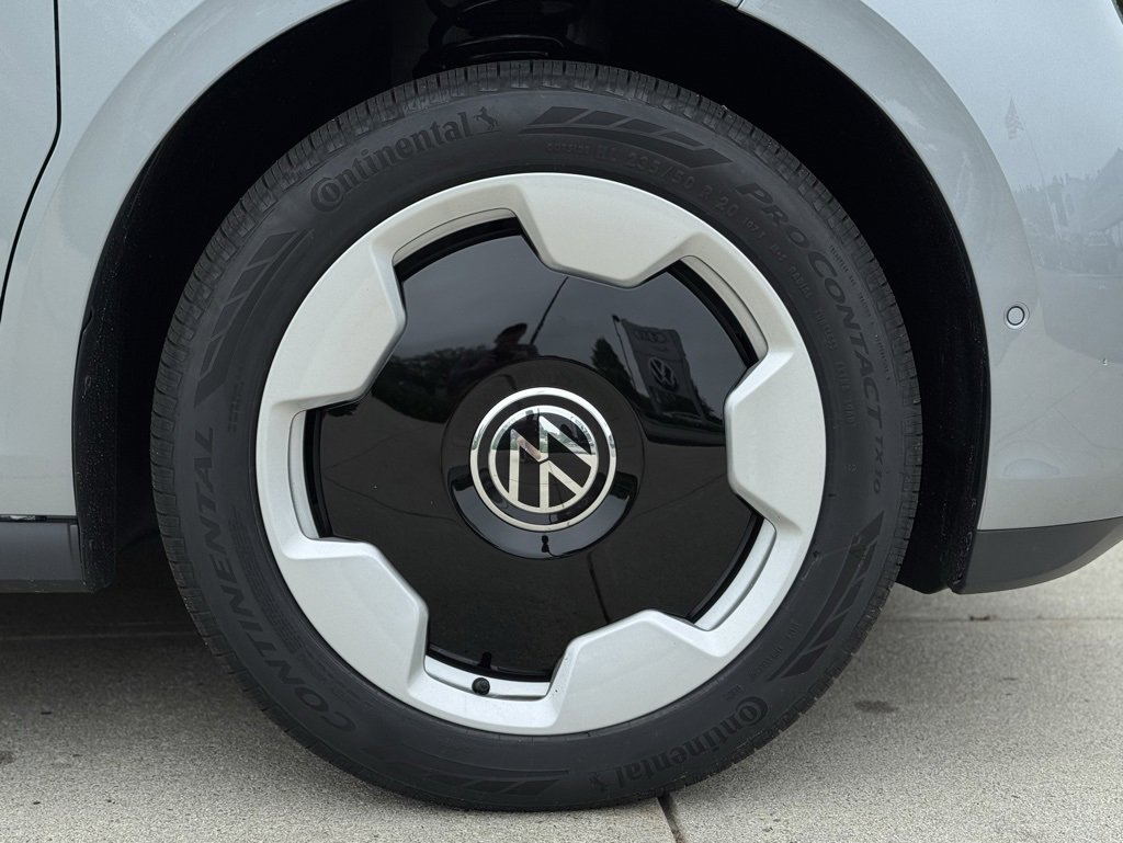 New 2025 Volkswagen ID. Buzz Pro S Plus image 8