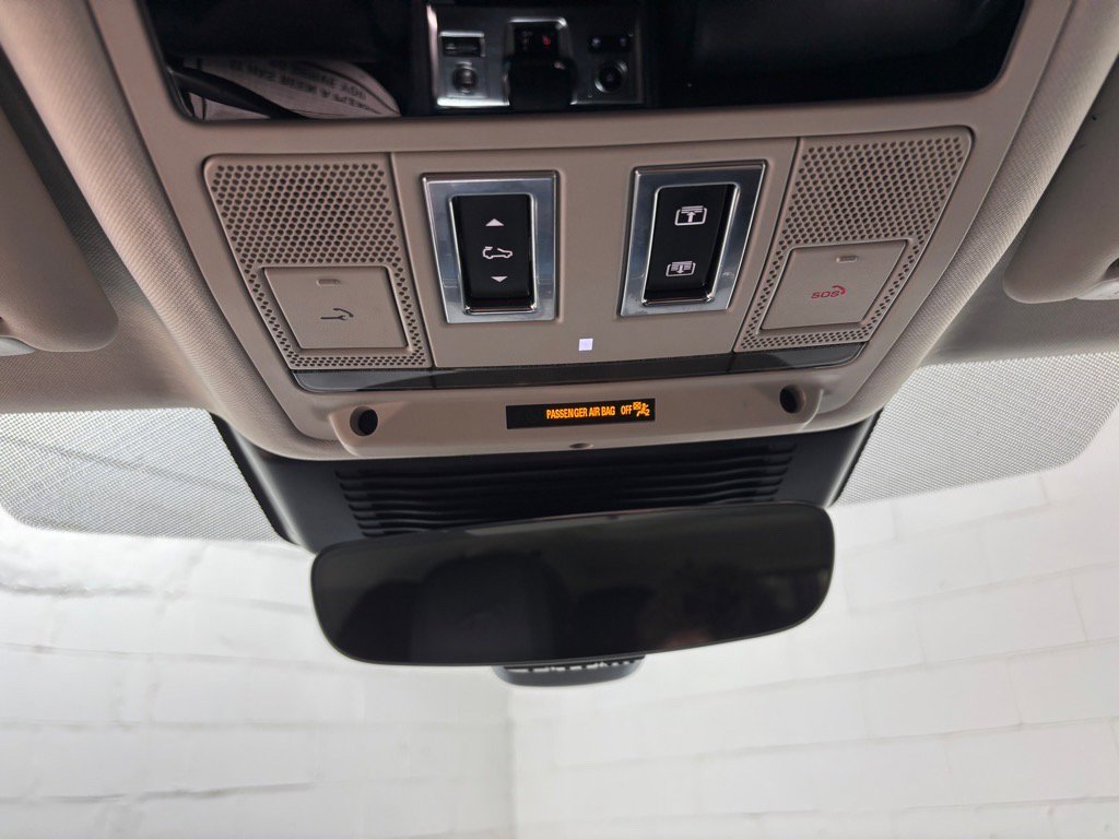 Used 2023 Jaguar F-PACE S image 12