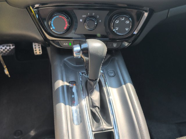 Used 2021 Honda HR-V Sport image 18