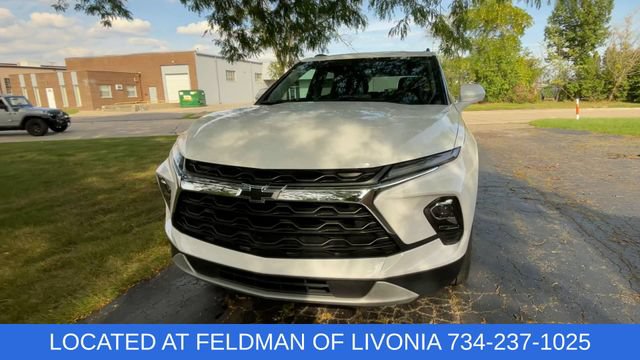 Certified 2024 Chevrolet Blazer LT w/ Convenience Package FWD image 3