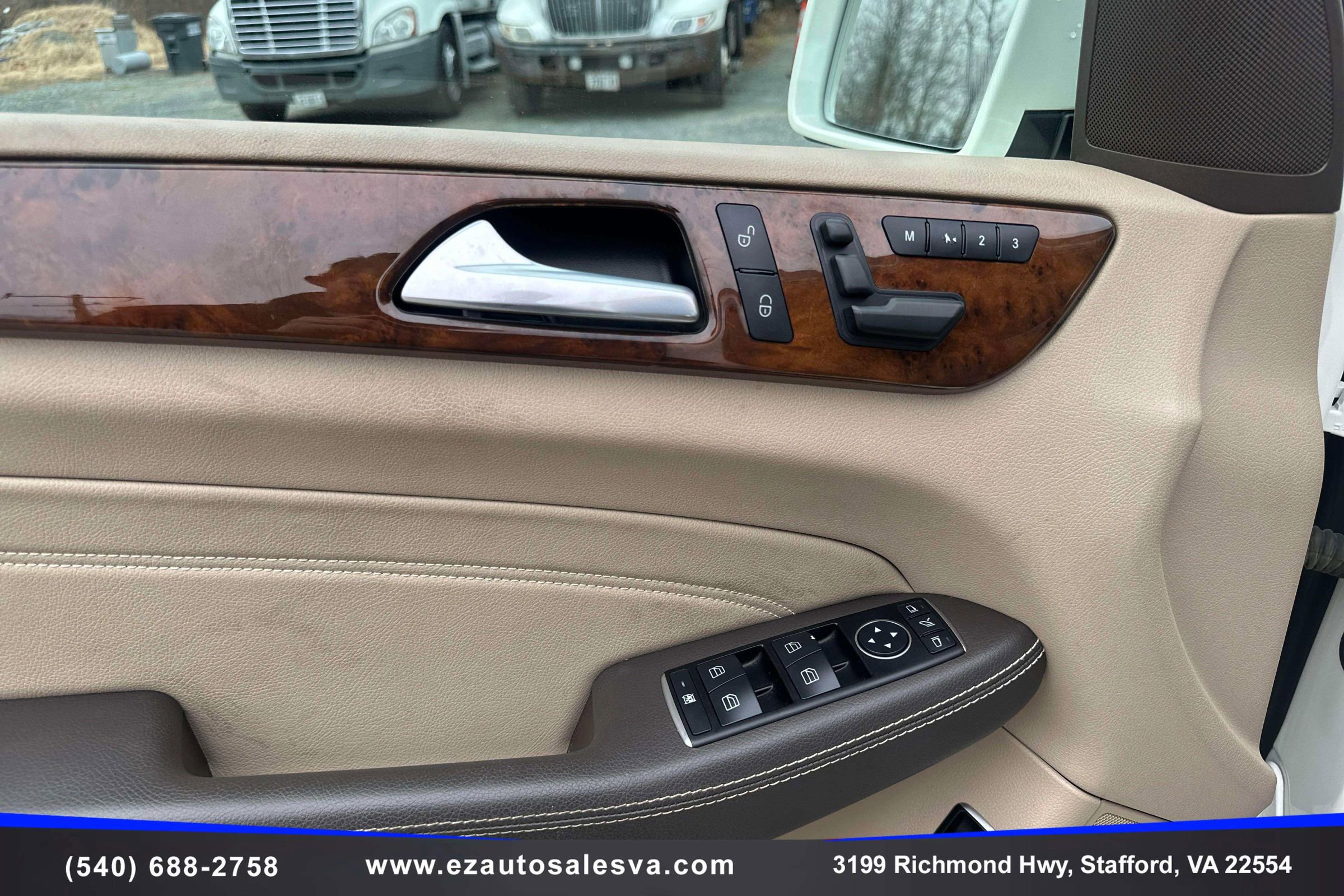 Used 2014 Mercedes-Benz ML 350 4MATIC w/ Premium 1 Package image 19