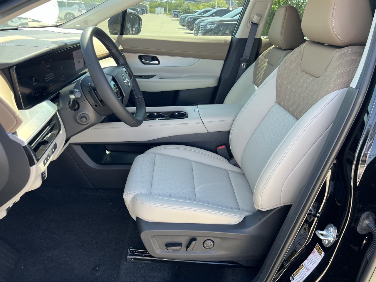 New 2026 Nissan Murano Platinum w/ Cargo Package AWD/4WD image 9