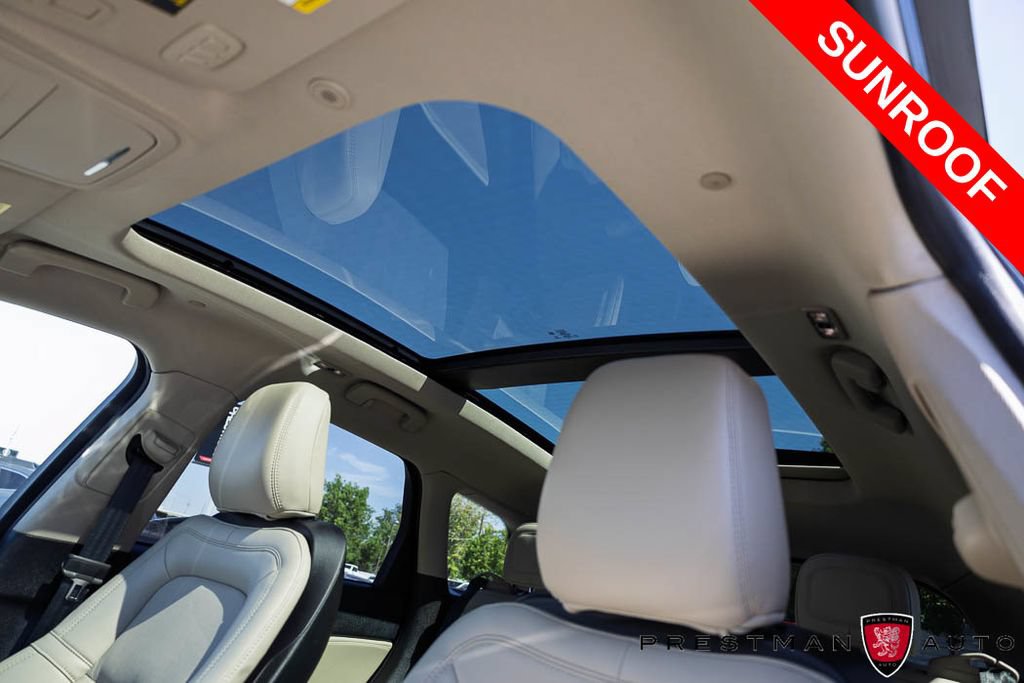 Used 2026 Lincoln Corsair Reserve AWD/4WD image 5
