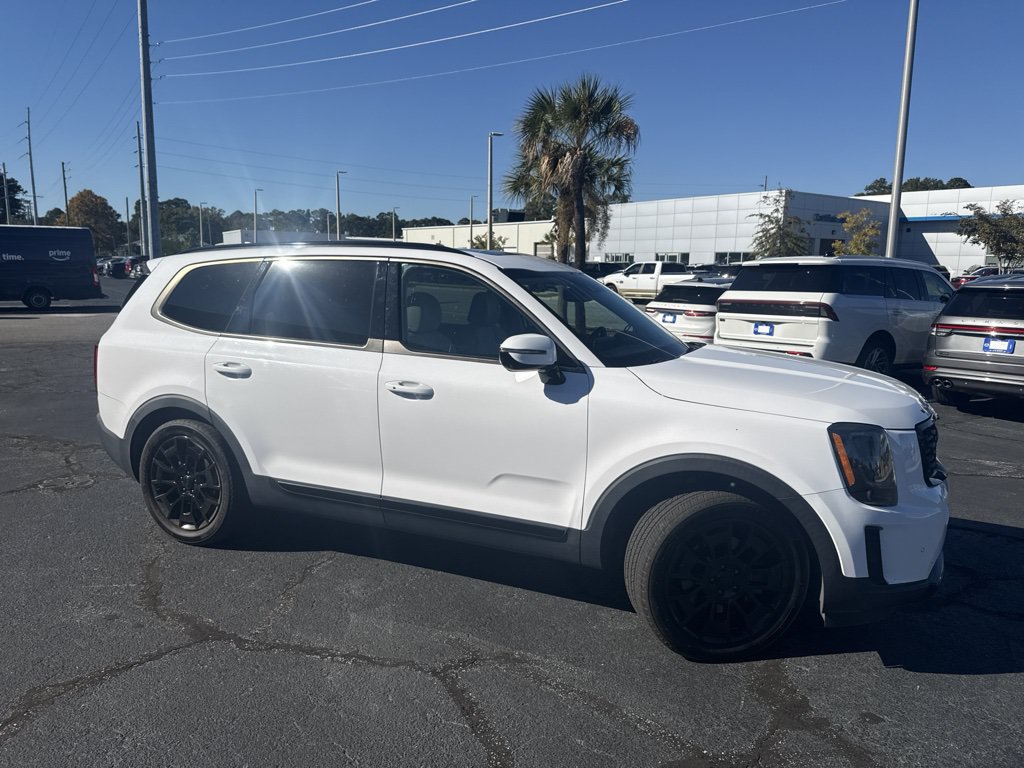 Used 2021 Kia Telluride SX w/ SX Prestige Package AWD/4WD image 2