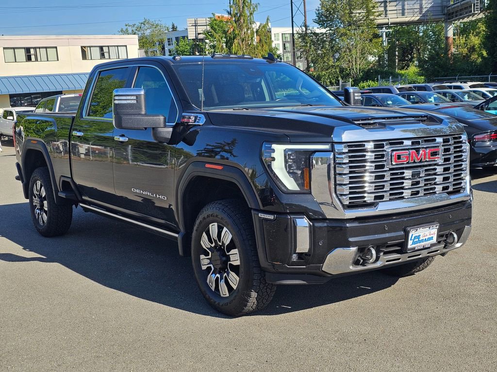 Used 2025 GMC Sierra 3500 Denali w/ Denali Reserve Package AWD/4WD image 3