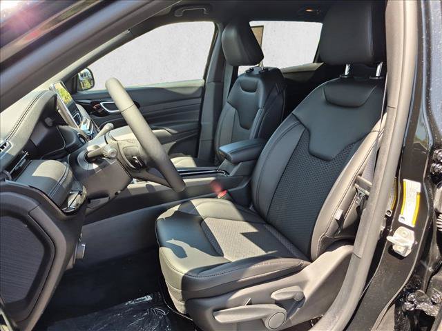 New 2026 Jeep Compass Latitude AWD/4WD image 4