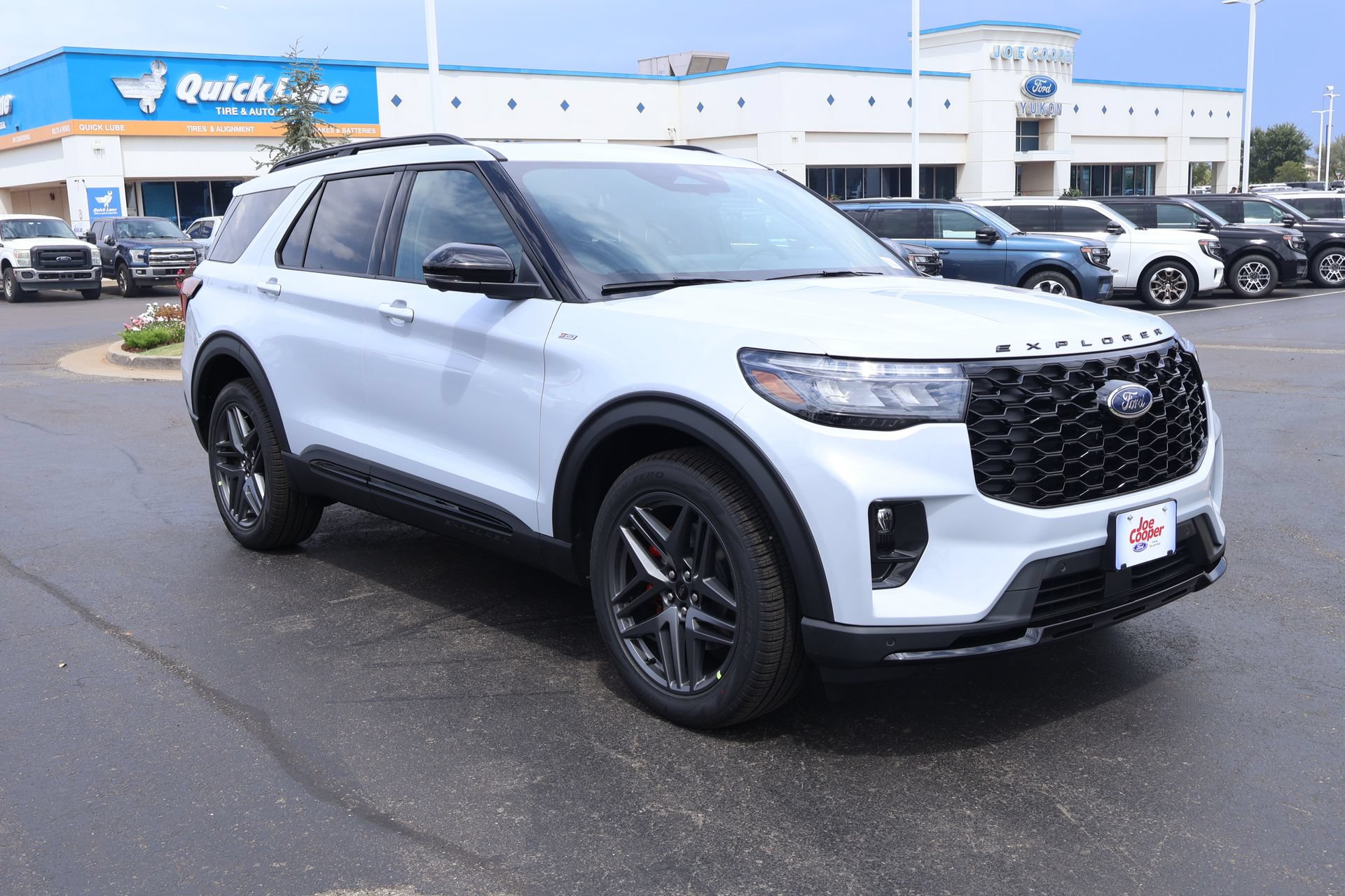 New 2026 Ford Explorer ST-Line w/ ST-Line Street Pack AWD/4WD video 1