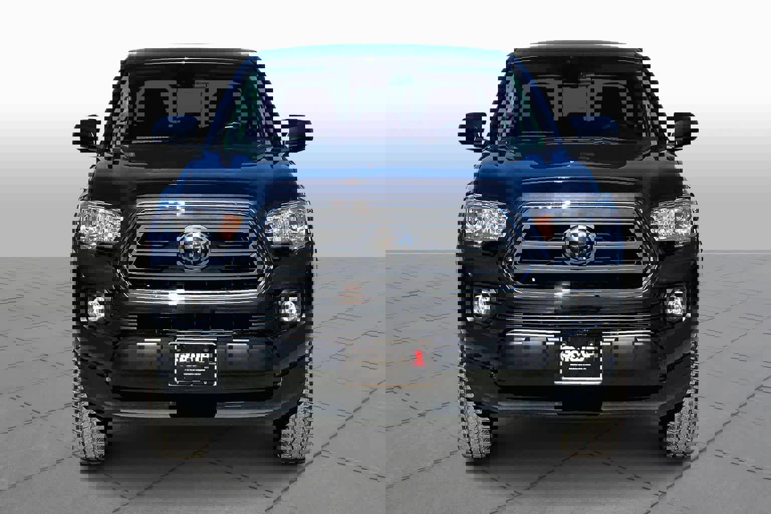 Used 2023 Toyota Tacoma SR5 image 3