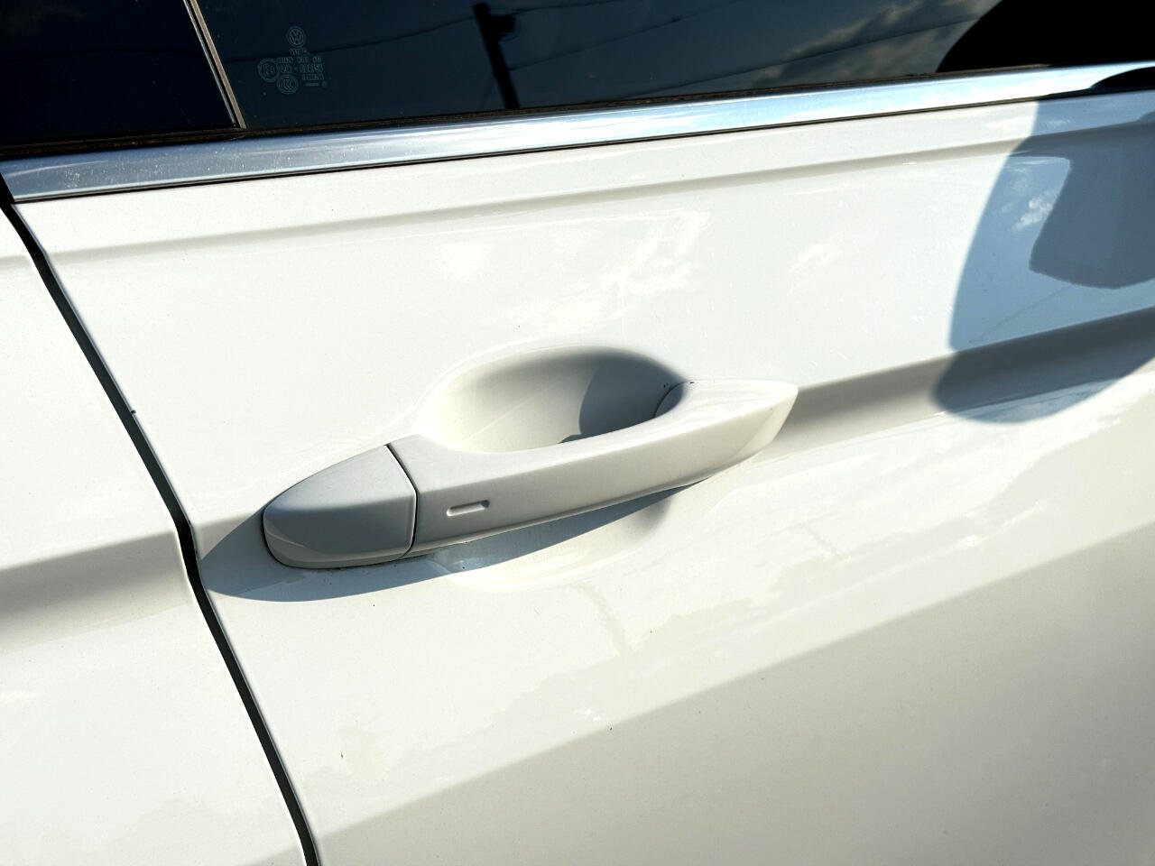 Used 2019 Volkswagen Tiguan SE w/ Panoramic Sunroof Package image 91