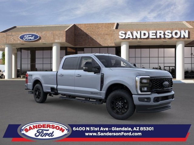 New 2026 Ford F350 Lariat w/ Black Appearance Package