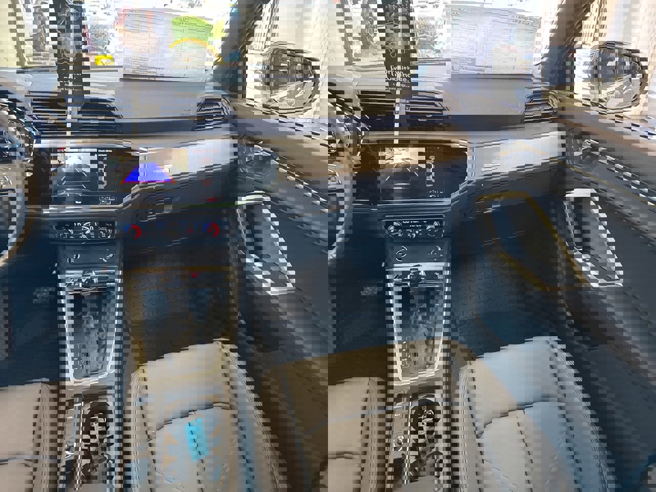 New 2025 Audi Q3 2.0T Premium image 50