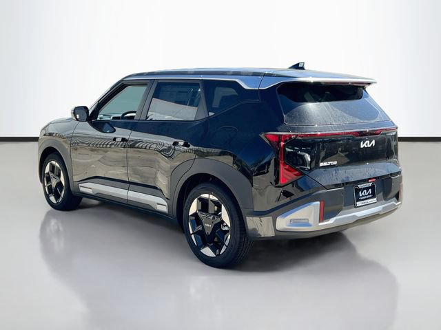 New 2027 Kia Seltos S FWD image 5