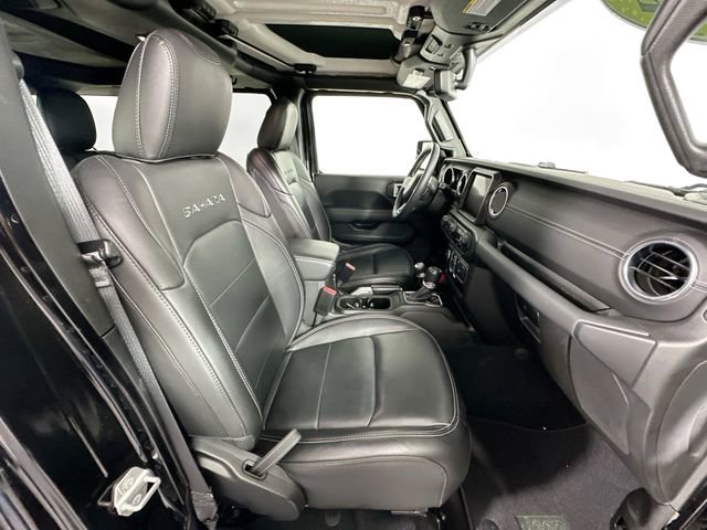 Used 2022 Jeep Wrangler Unlimited Sahara w/ Cold Weather Group AWD/4WD image 30