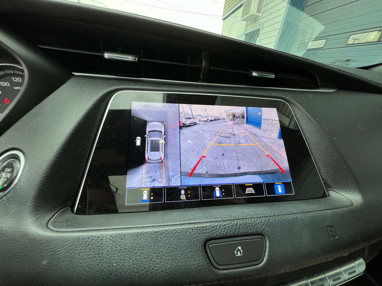 Used 2021 Cadillac XT4 Sport image 30