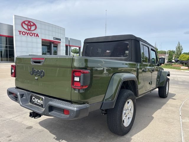 Used 2022 Jeep Gladiator Sport AWD/4WD video 3