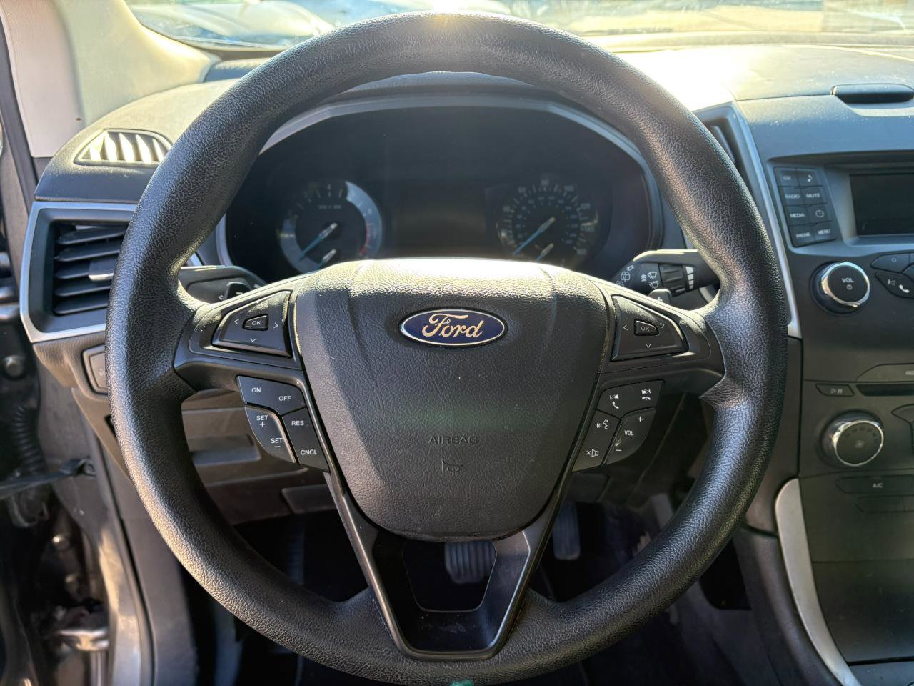 Used 2016 Ford Edge SE FWD image 13