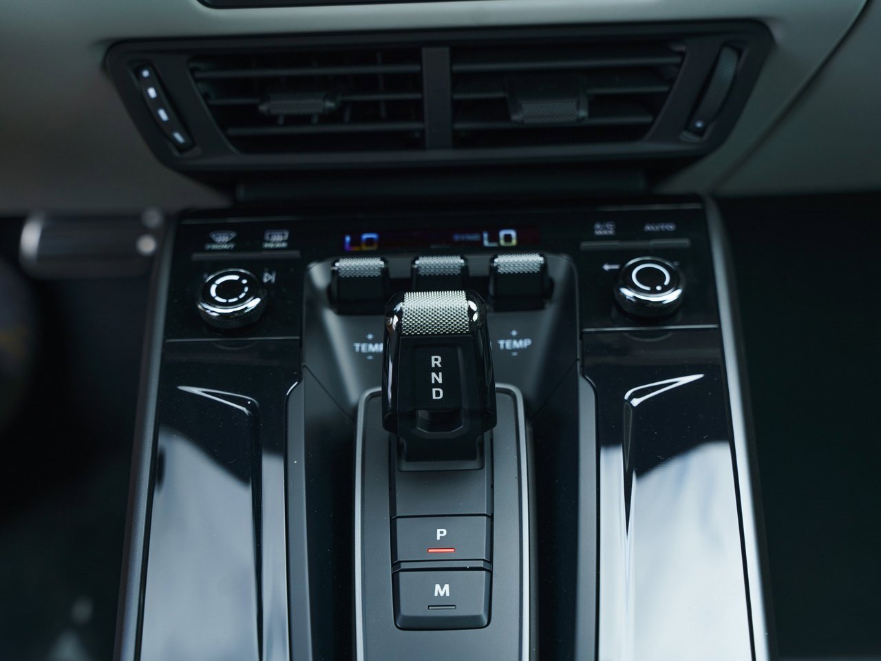 Used 2025 Porsche 911 Carrera S image 8