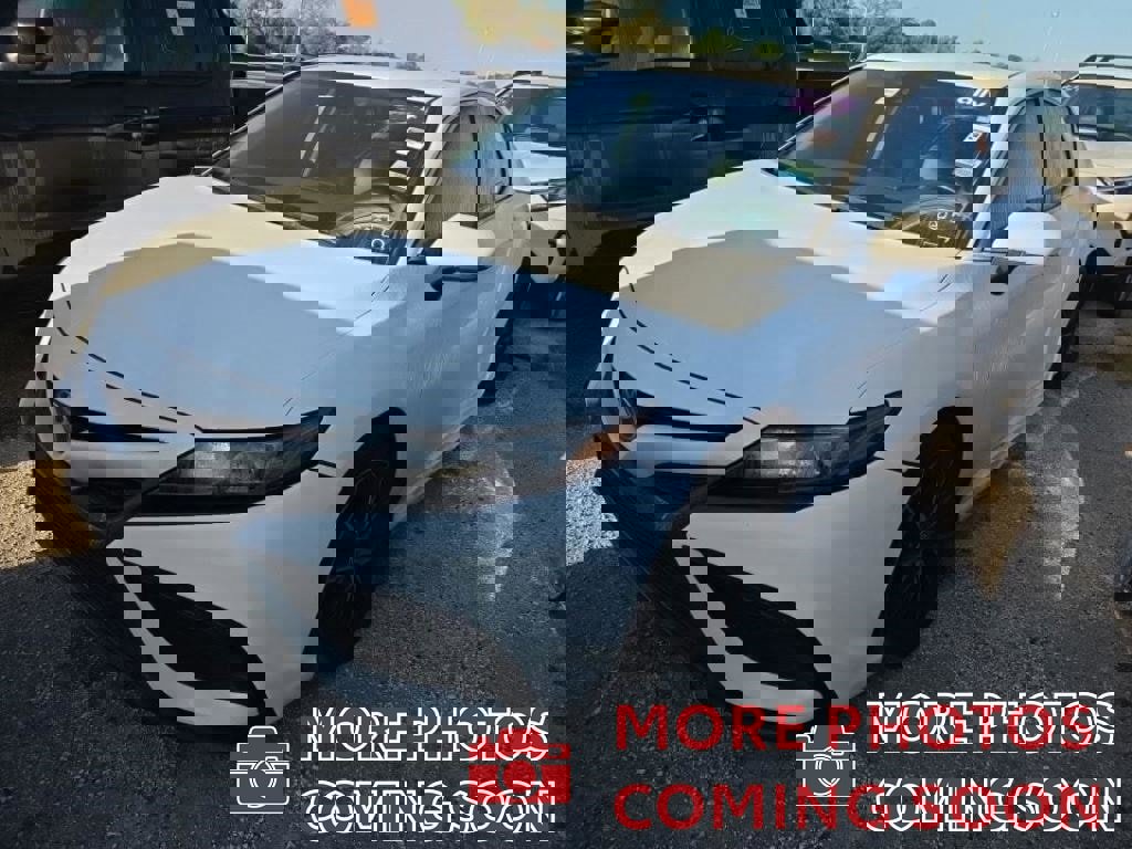 Used 2021 Toyota Camry SE