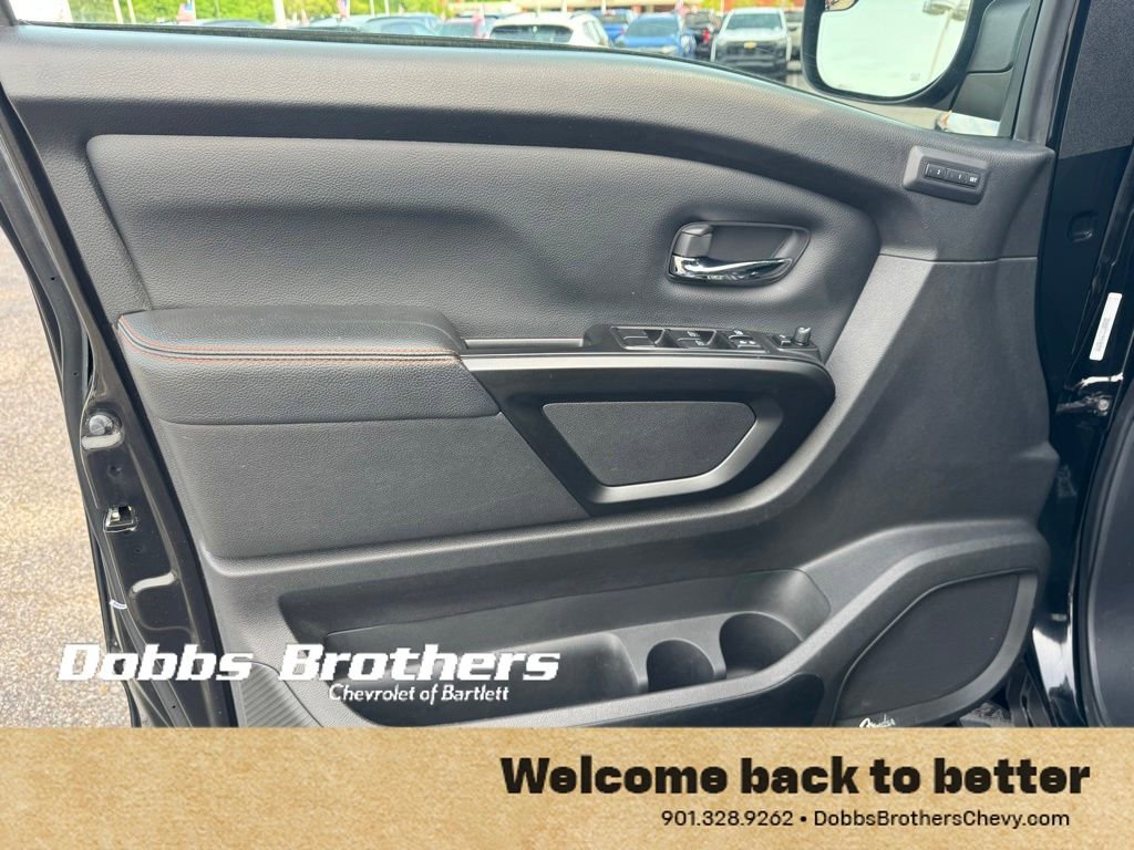 Used 2023 Nissan Titan PRO-4X w/ Pro-4x Convenience Package AWD/4WD image 13