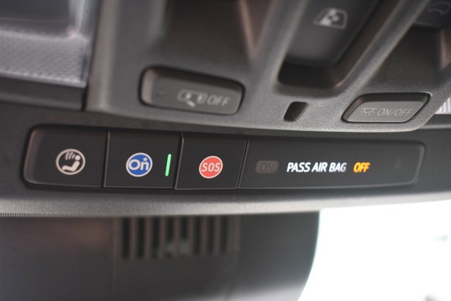 Used 2024 Chevrolet Silverado 1500 High Country image 34