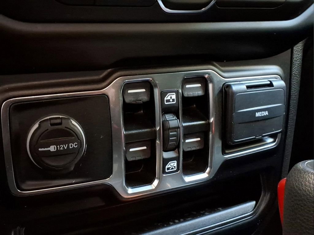 Used 2021 Jeep Gladiator Sport AWD/4WD image 11