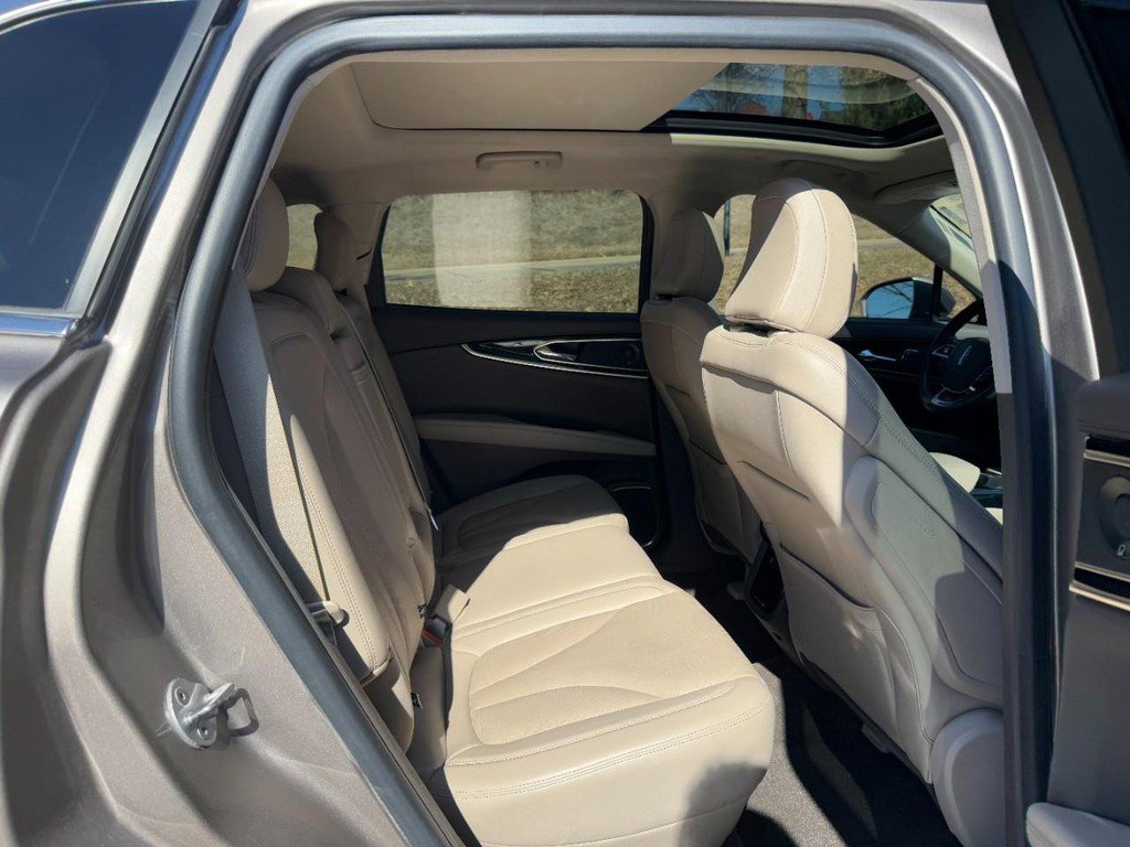 Used 2021 Lincoln Nautilus Reserve w/ Cargo Utility Package image 10