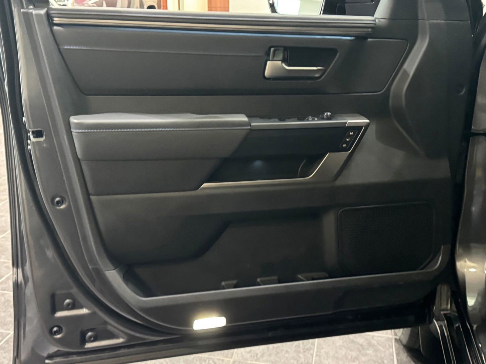 New 2026 Toyota Sequoia Platinum AWD/4WD image 17