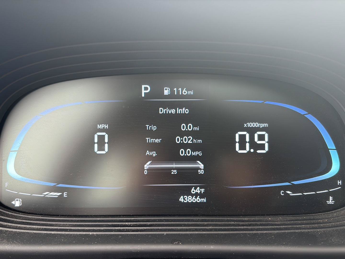 Used 2023 Hyundai Venue SEL w/ Cargo Package FWD image 7