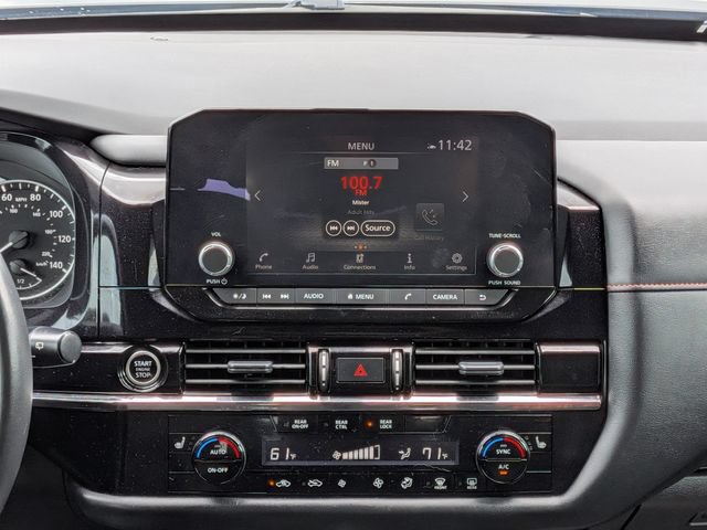 Used 2024 Nissan Pathfinder Rock Creek AWD/4WD image 22
