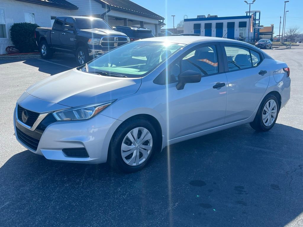 Used 2021 Nissan Versa S image 3