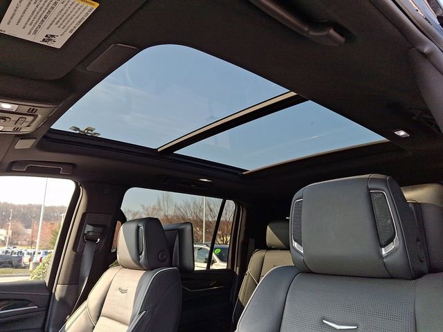 Used 2024 Cadillac Escalade ESV Sport w/ LPO, ONYX Package image 16
