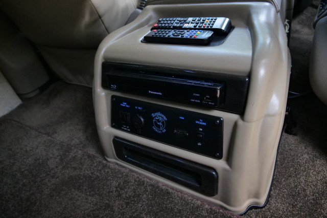 Used 2025 GMC Savana 2500 Extended w/ Driver Convenience Package RWD image 35