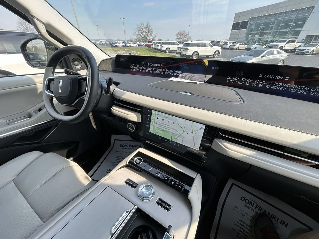New 2026 Lincoln Navigator L Reserve AWD/4WD image 11