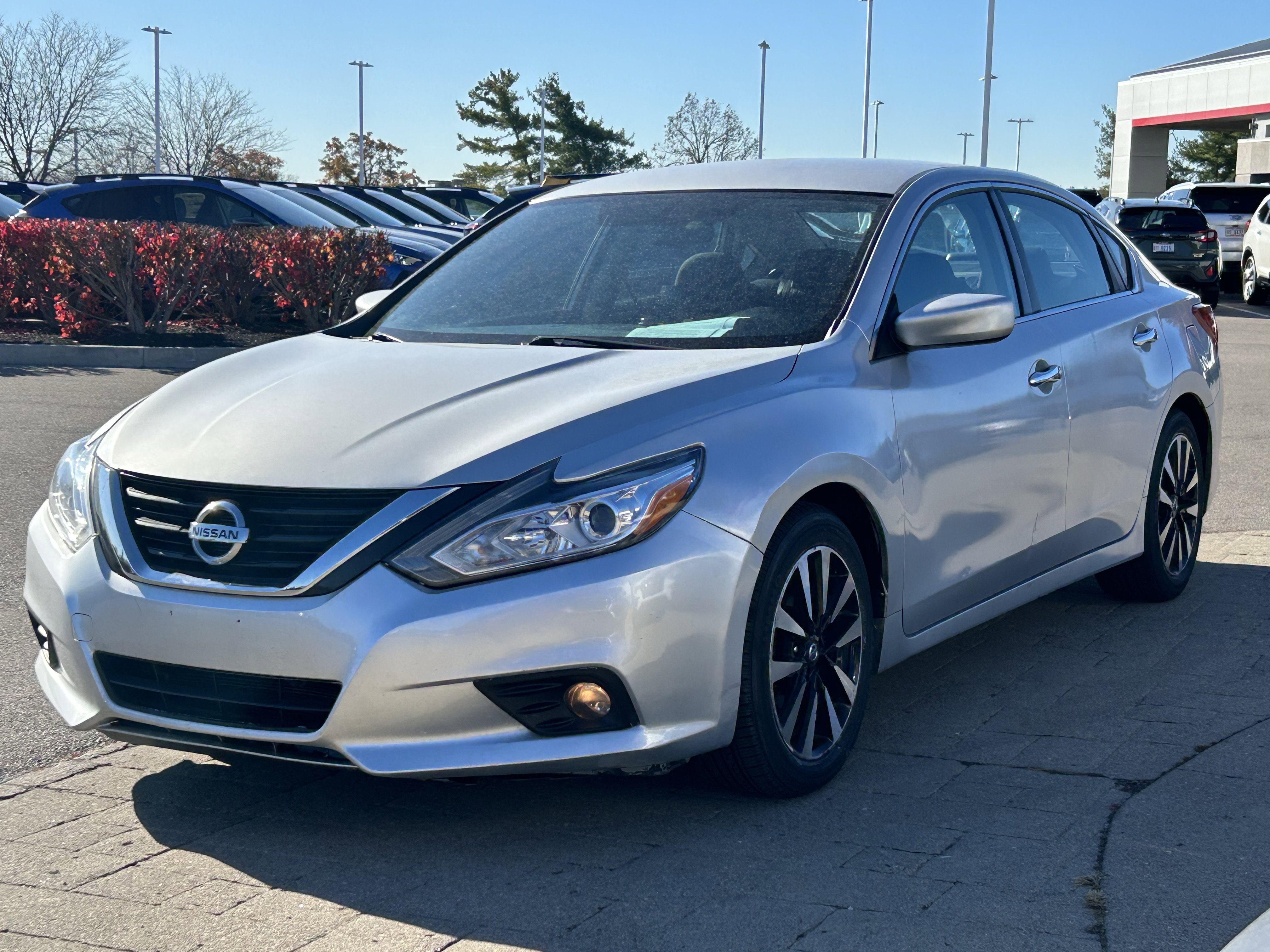 Used 2018 Nissan Altima 2.5 SV image 3