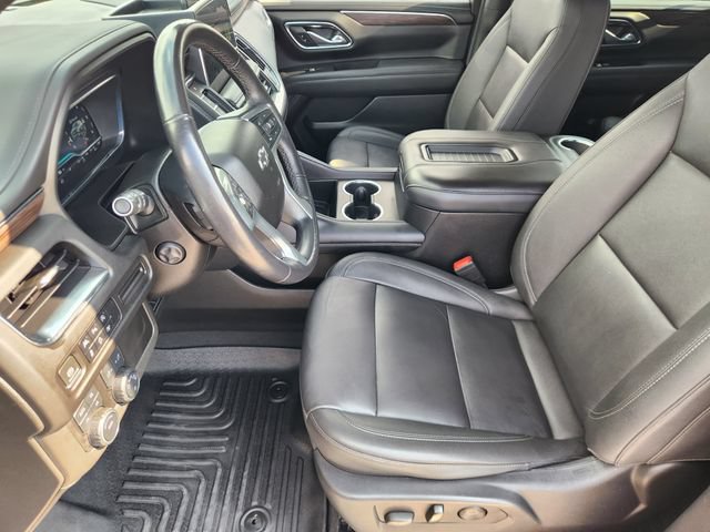 Used 2023 Chevrolet Suburban Z71 w/ Luxury Package AWD/4WD image 13