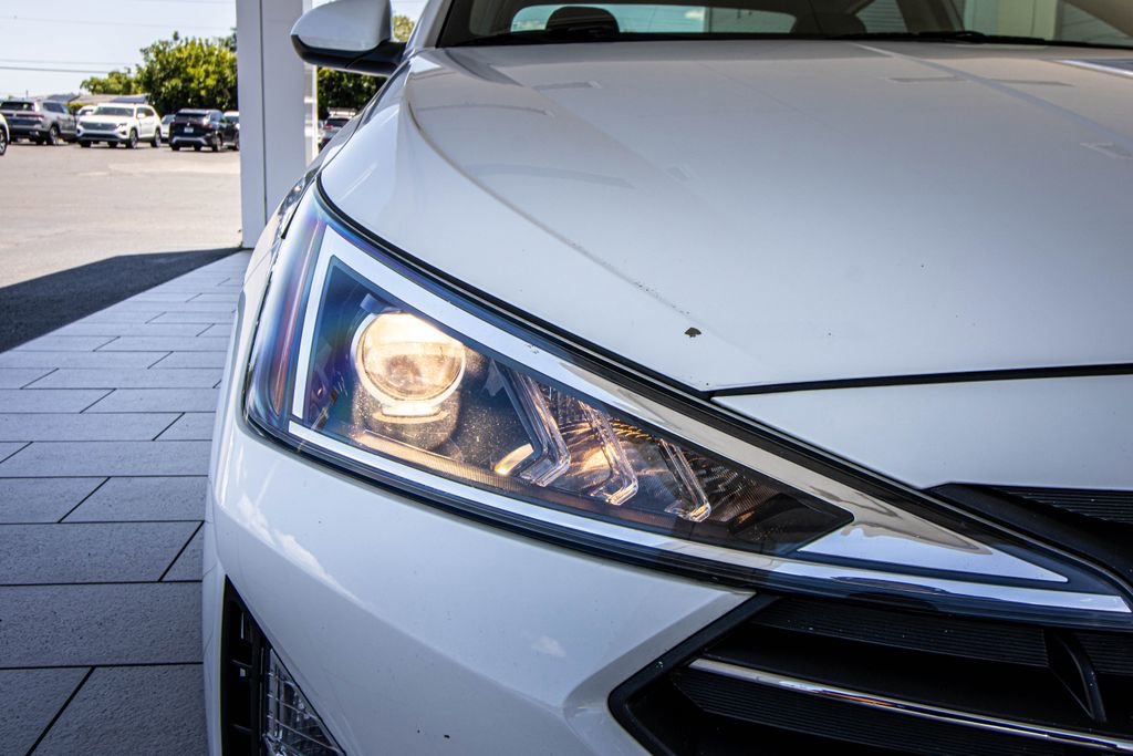 Used 2019 Hyundai Elantra Value Edition w/ Cargo Package FWD image 5