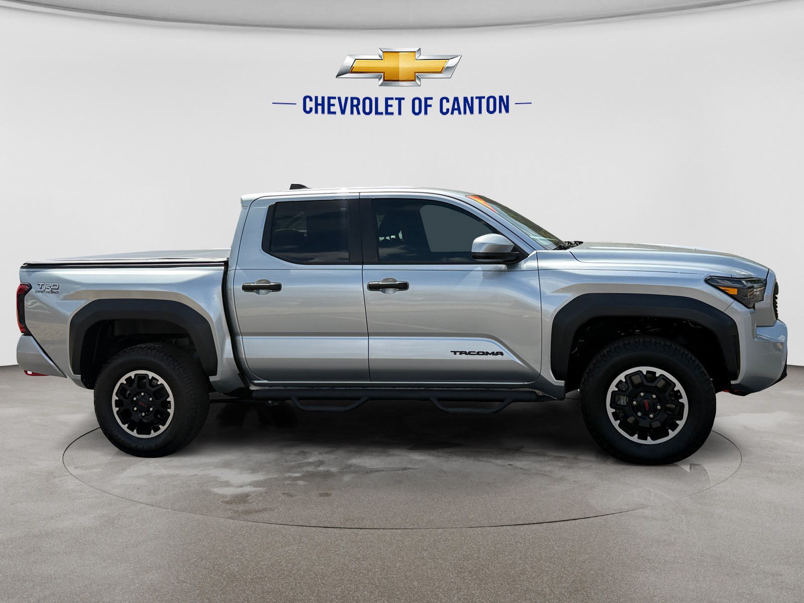 Used 2024 Toyota Tacoma TRD Off-Road AWD/4WD image 4