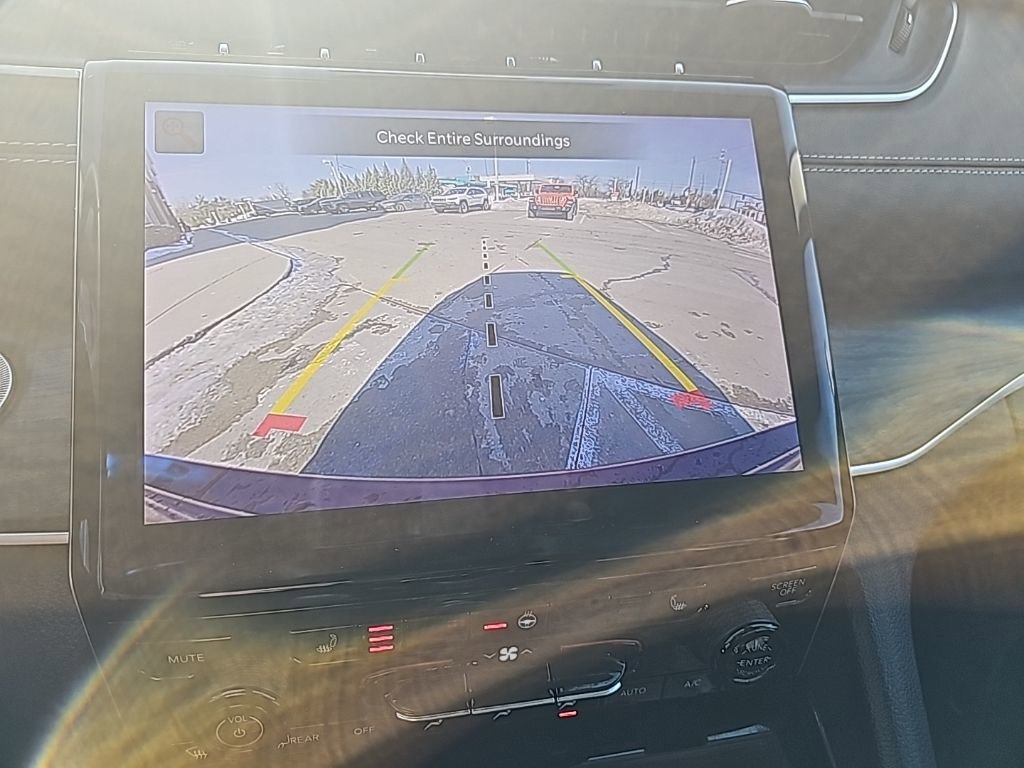 Certified 2023 Jeep Grand Cherokee Limited image 32