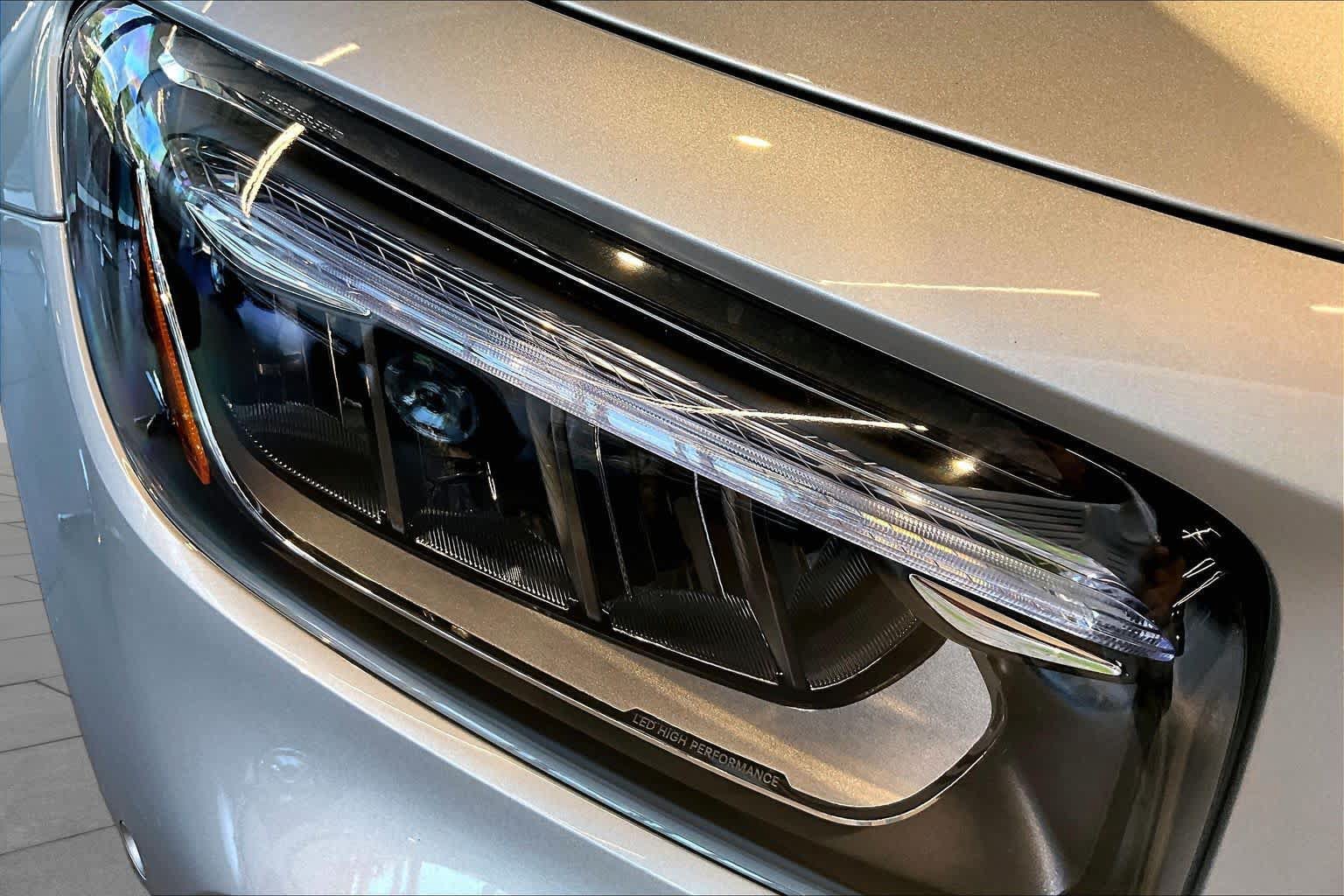New 2026 Mercedes-Benz GLB 250 4MATIC image 15