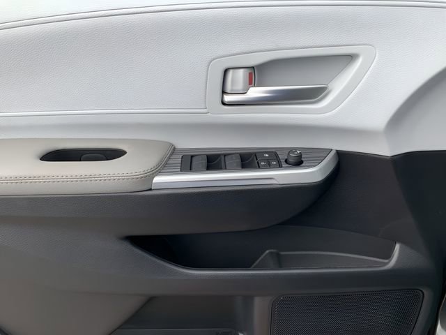 New 2025 Toyota Sienna XLE image 11