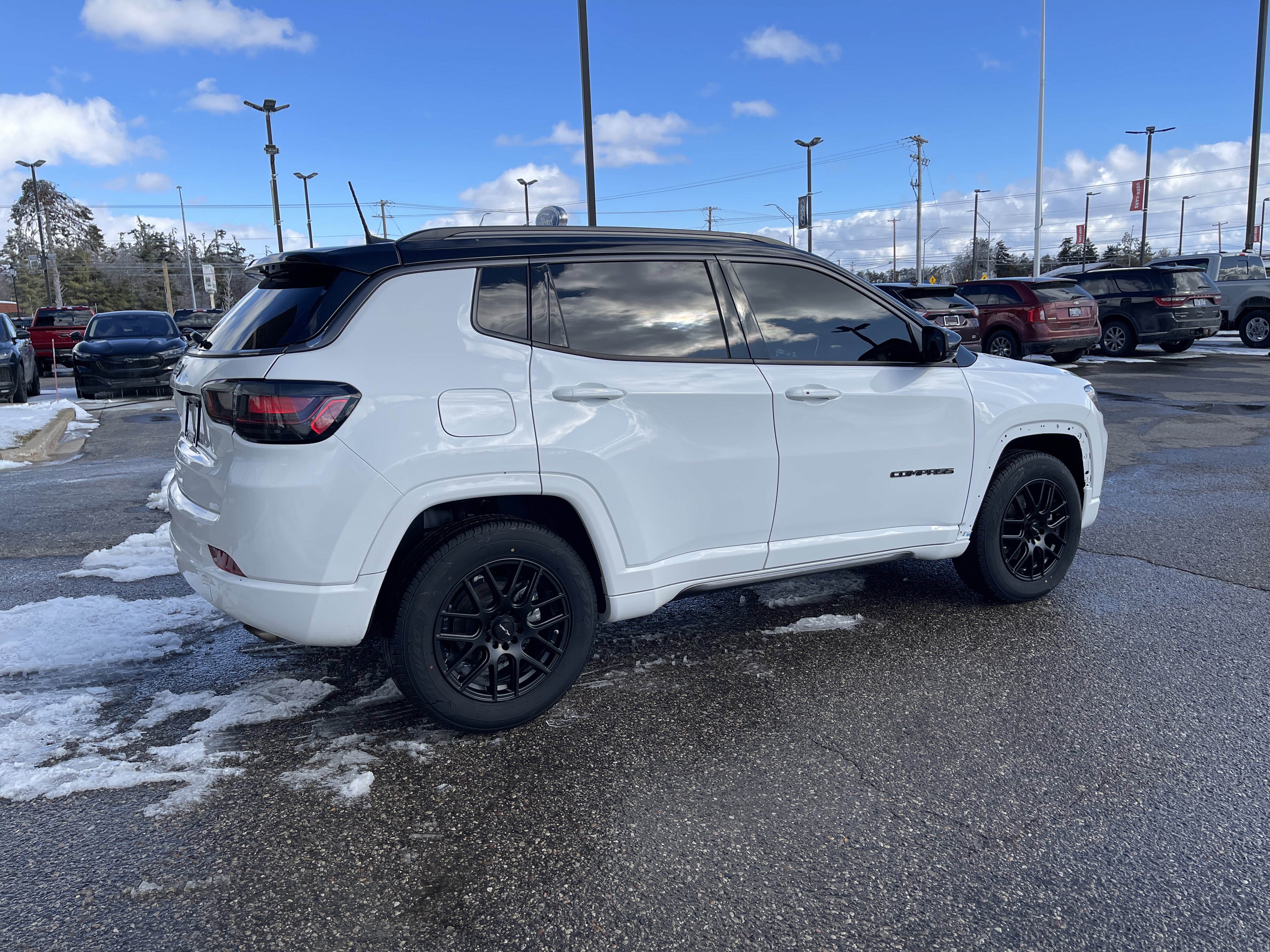 Used 2022 Jeep Compass High Altitude image 3