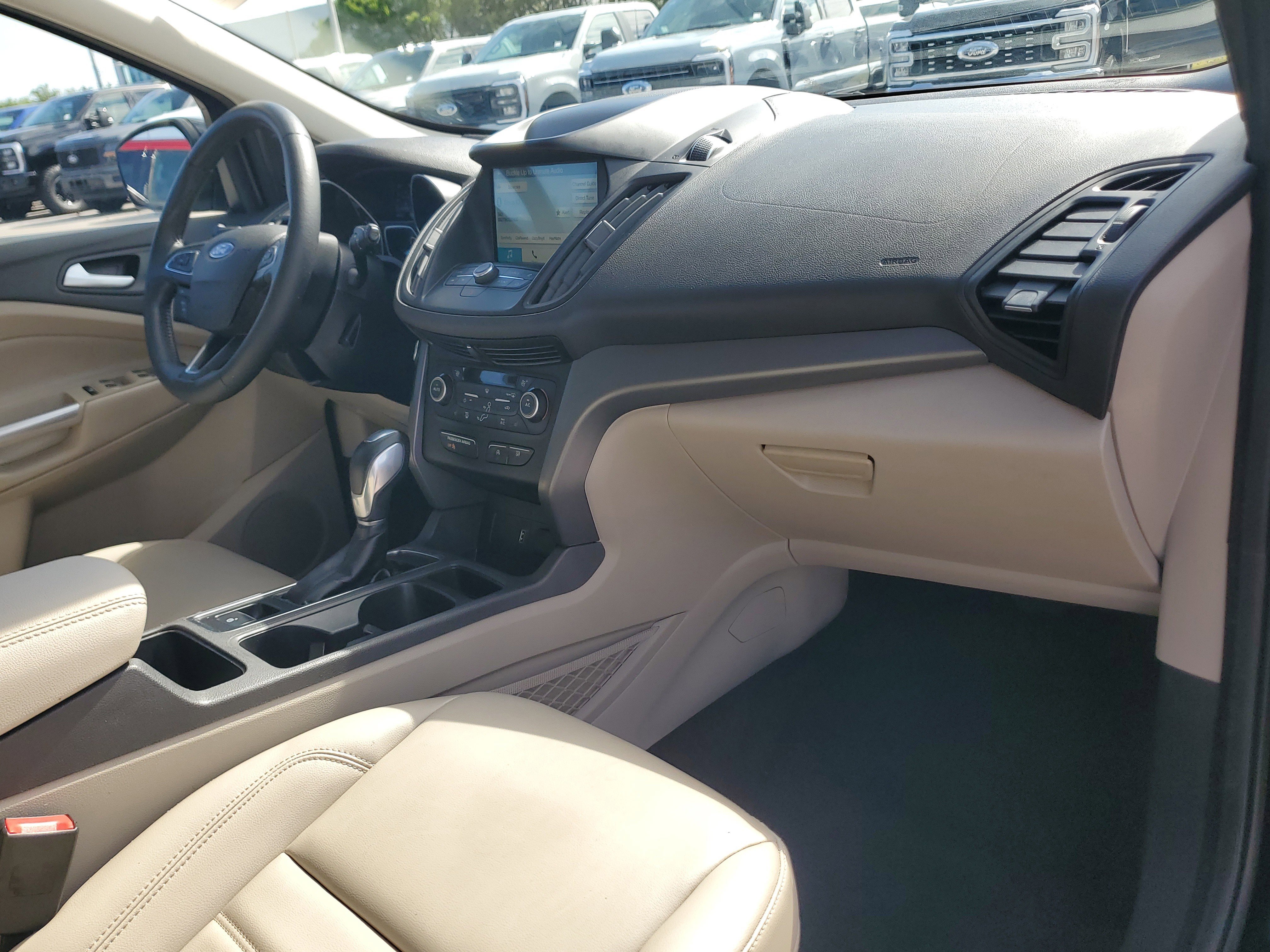 Used 2019 Ford Escape SEL FWD image 19