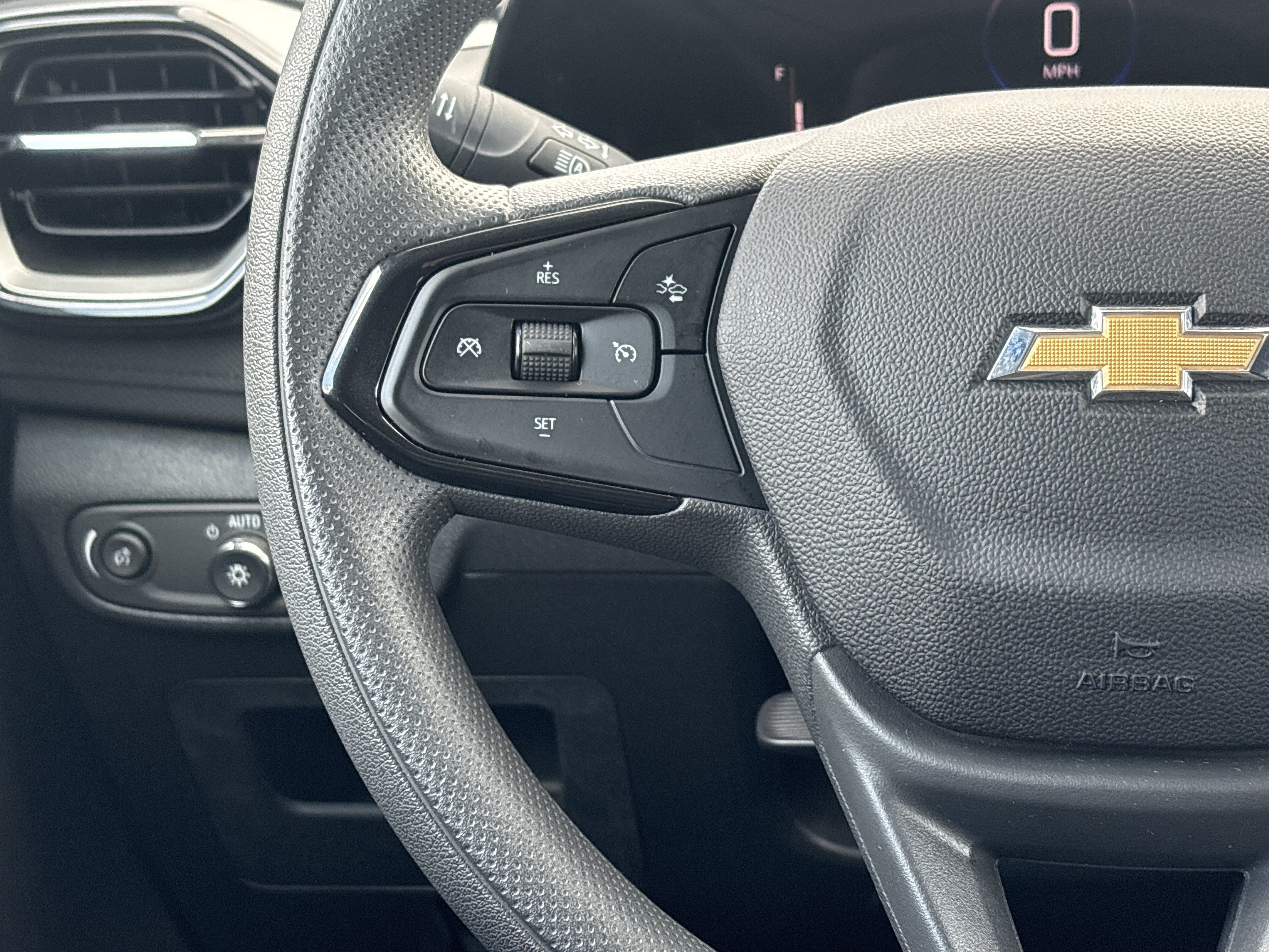 Used 2025 Chevrolet TrailBlazer LT FWD image 20