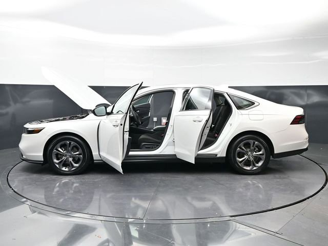 Used 2024 Honda Accord EX image 37