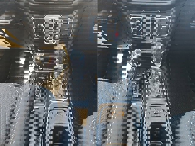 Used 2021 Jeep Wrangler Sport image 11