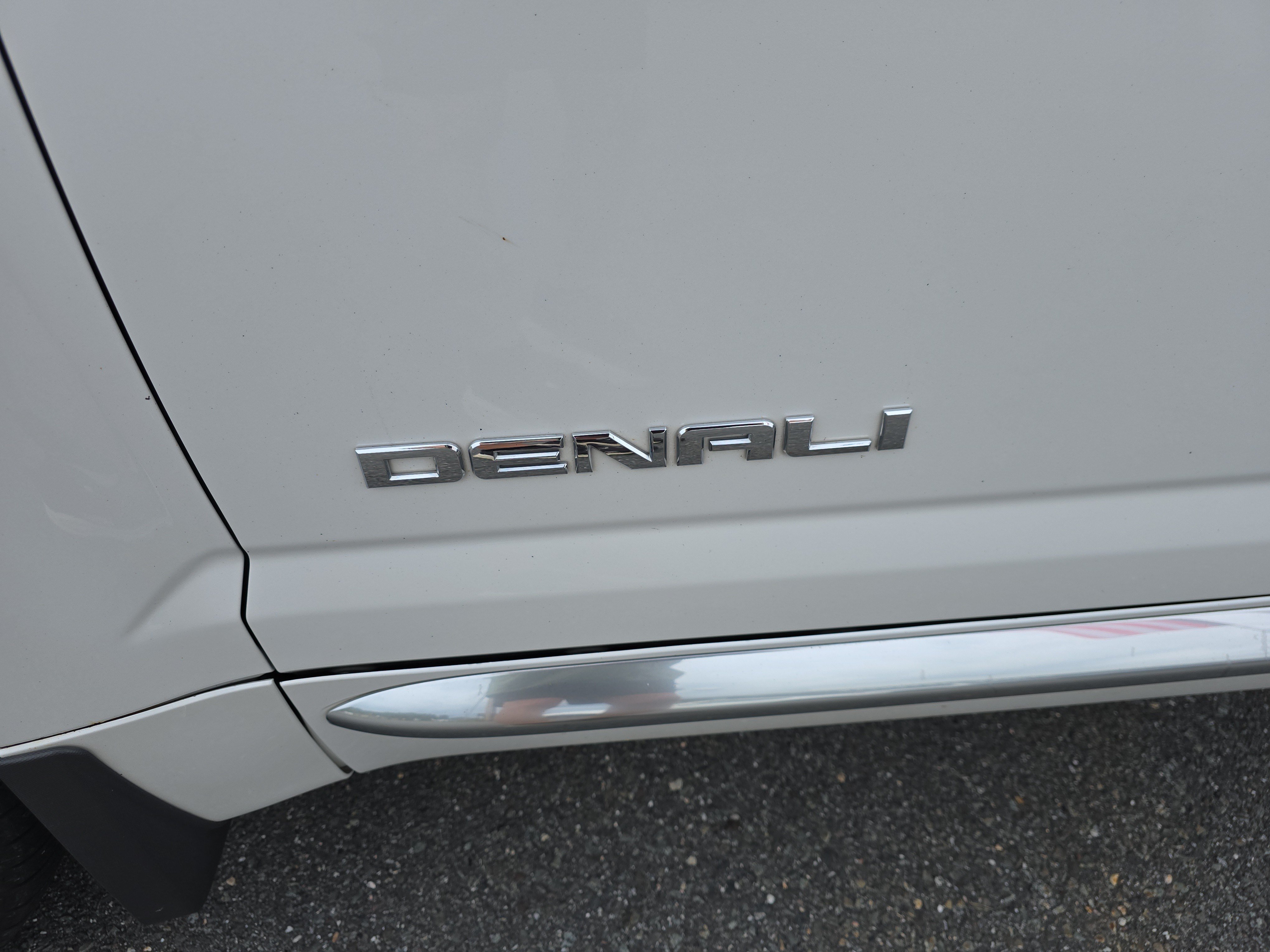 Used 2016 GMC Terrain Denali w/ Cargo Package AWD/4WD image 13