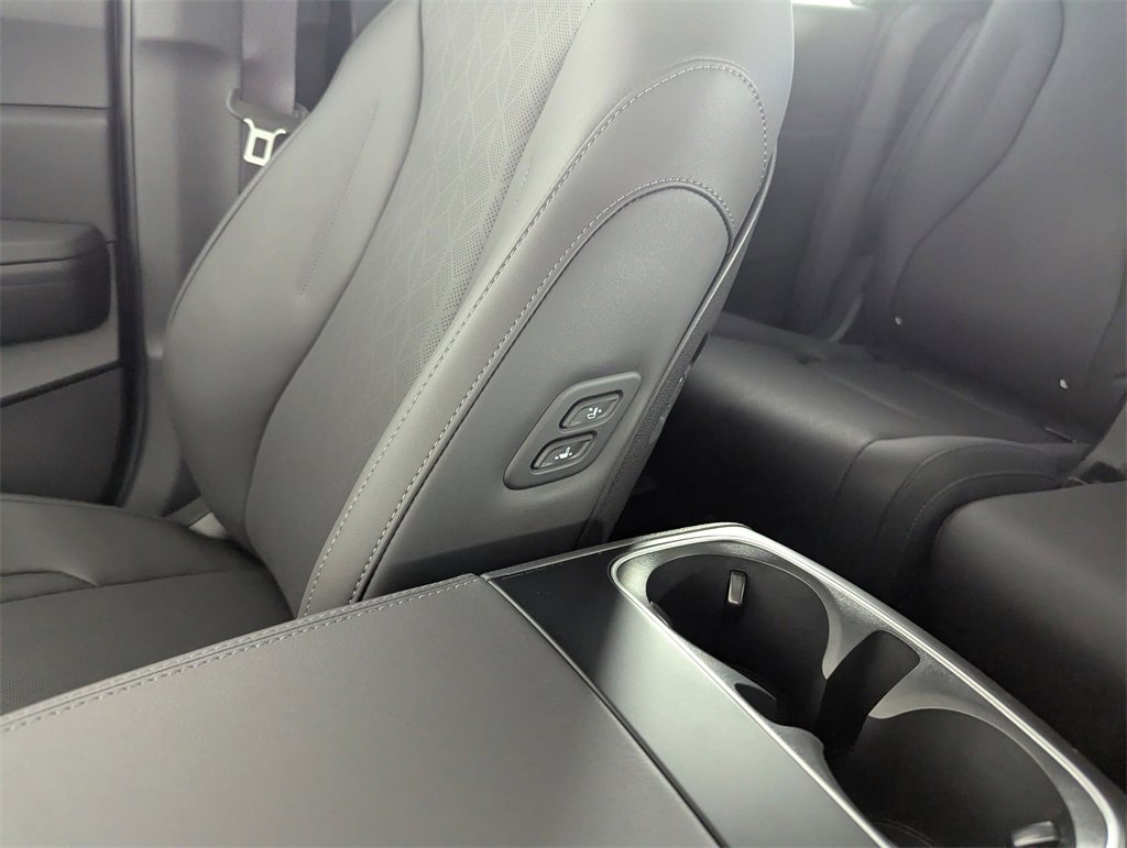 New 2026 Kia Carnival SX image 30
