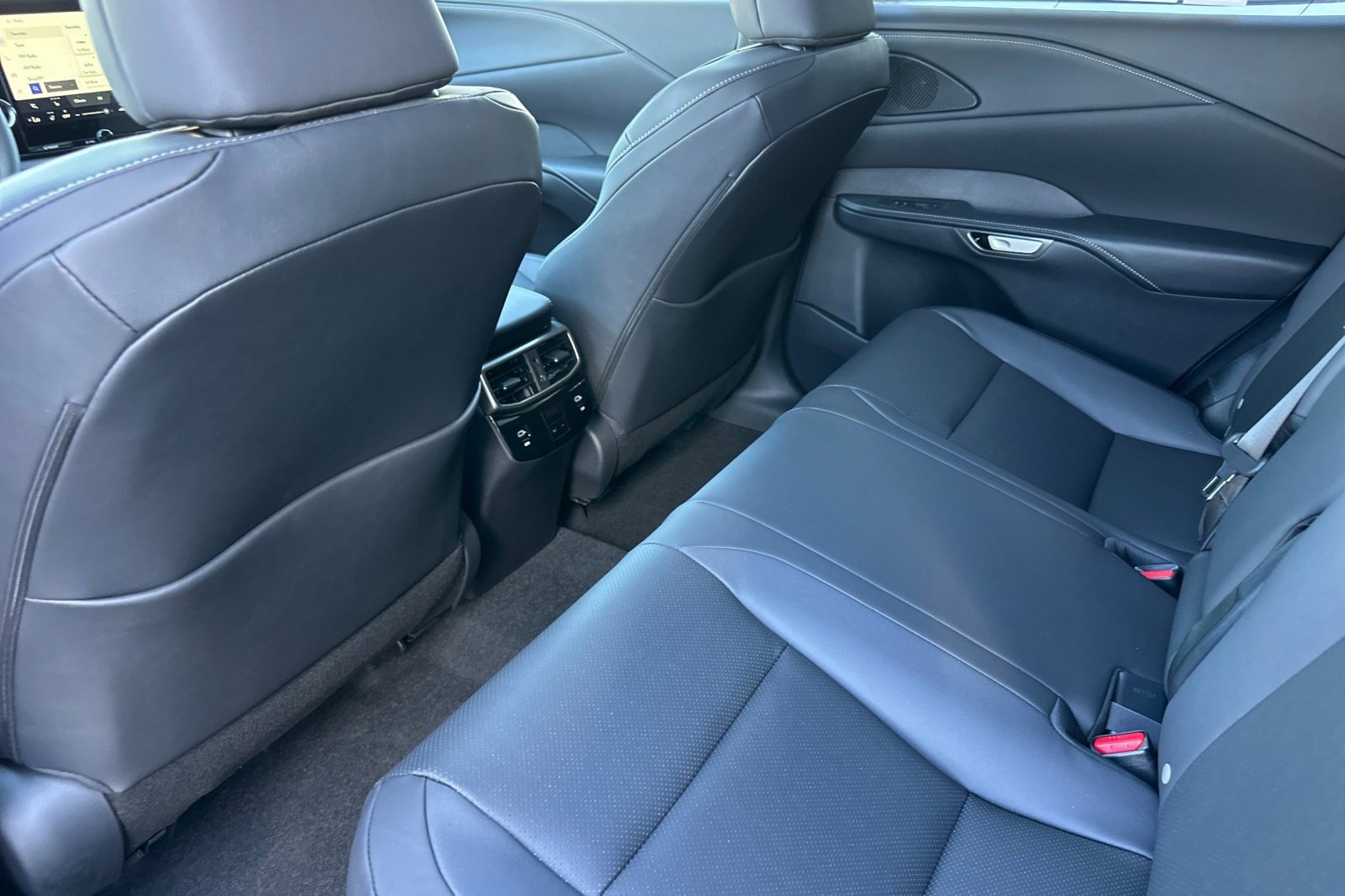 New 2026 Lexus RX 350 FWD w/ Accessory Package (Z1) image 24