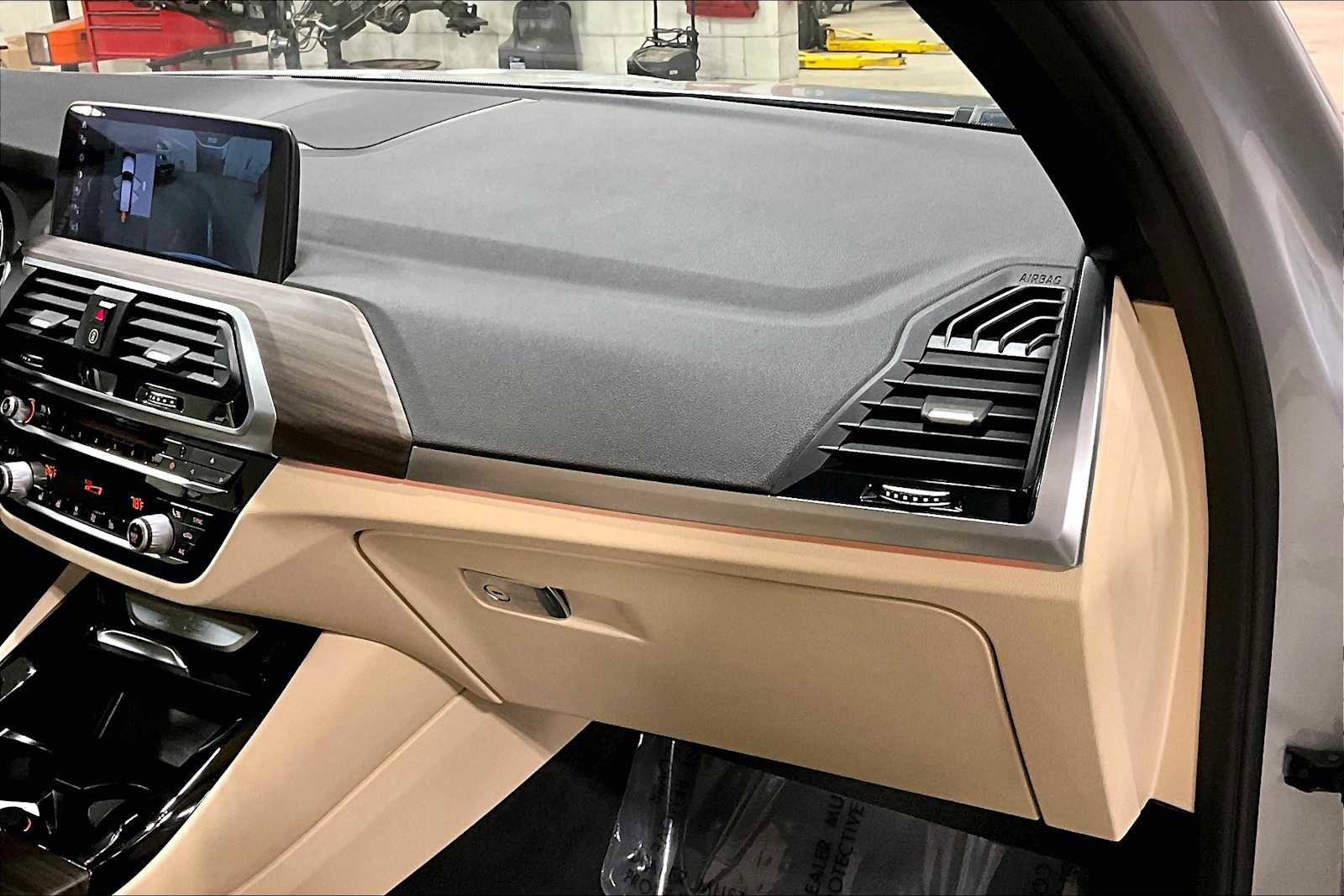 Used 2019 BMW X3 xDrive30i w/ Premium Package image 21